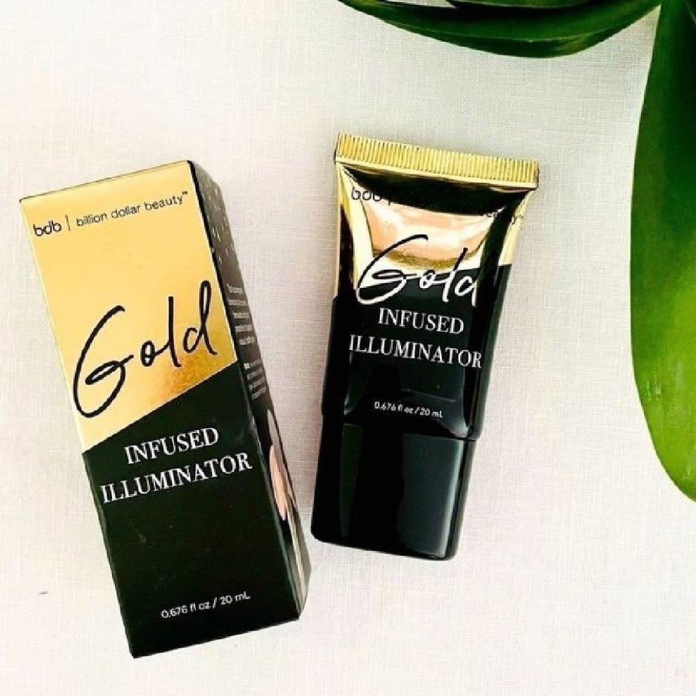 Billion Dollar Beauty Gold Illuminator Sz .67 fl oz Hydrating Makeup Enhancement